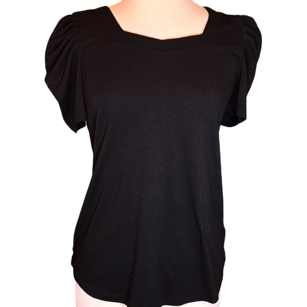 Ivecore Casual Black Top Short Puffy Sleeves Flattering Waist Blouse Medium NEW
